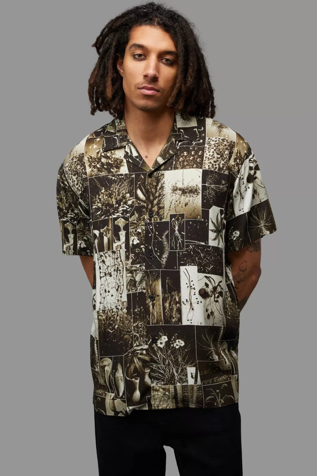 Shirts & Tees<Black Friday Curio Gothic Short Sleeve Shirt