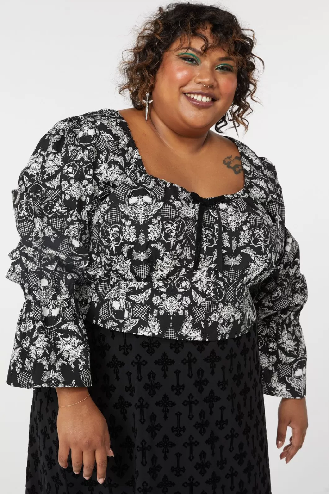 Curve Tops & Blouses<Dangerfield Curve Romantic Skull Print Blouse