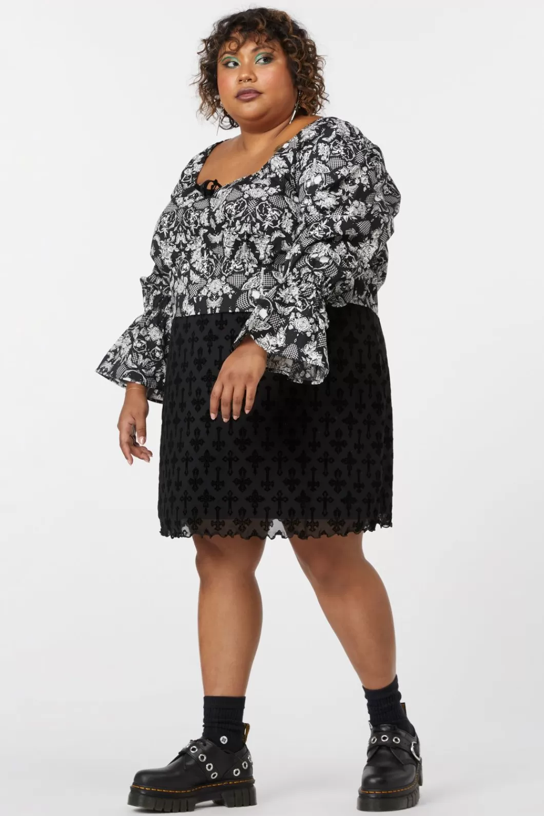 Curve Tops & Blouses<Dangerfield Curve Romantic Skull Print Blouse